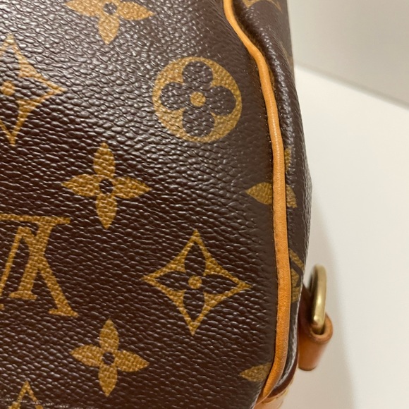 ✨Authentic✨ Louis Vuitton Bandouliere - Picture 14 of 17